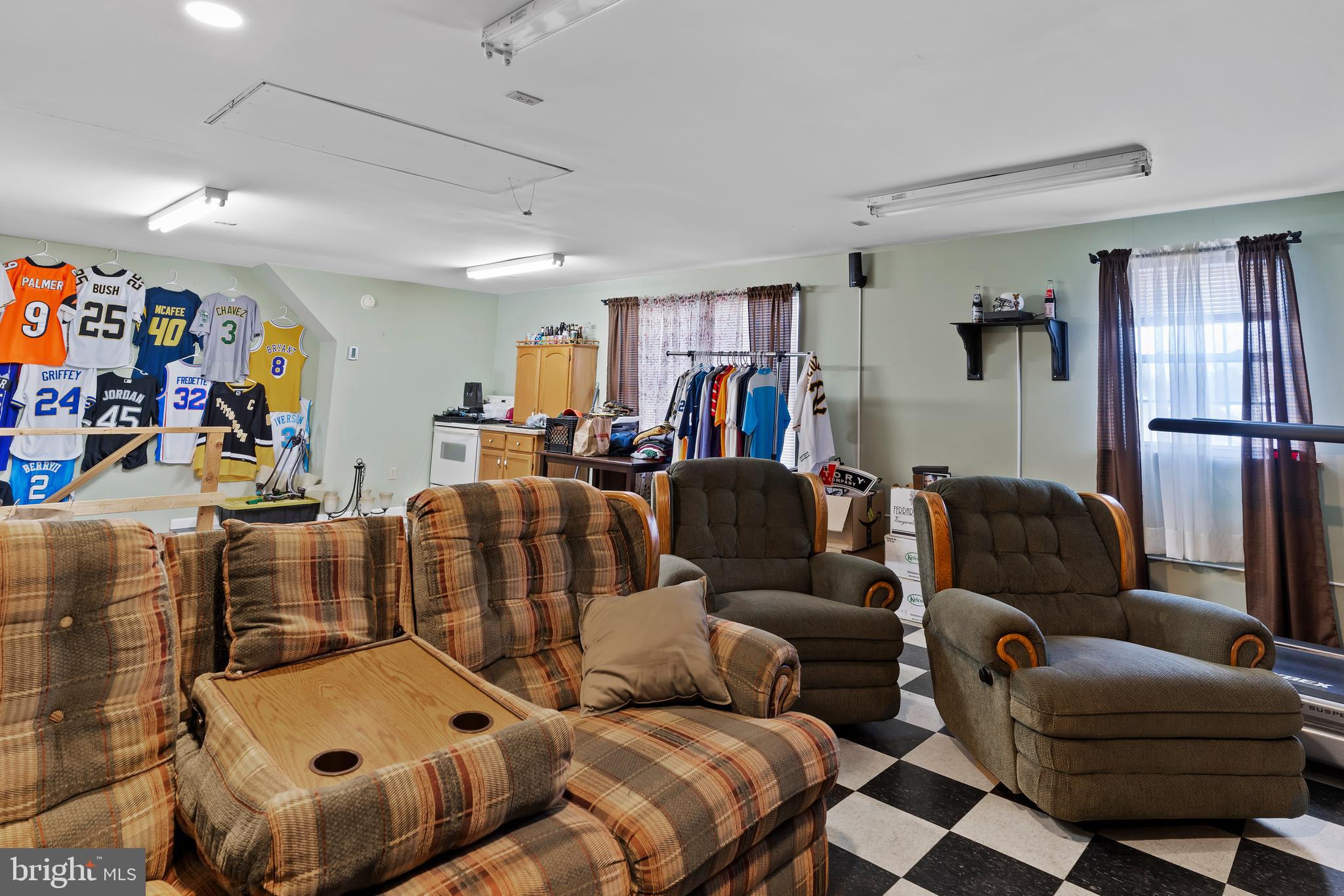 910 West Louther Street Carlisle, PA 17013 - Photo 32 of 39