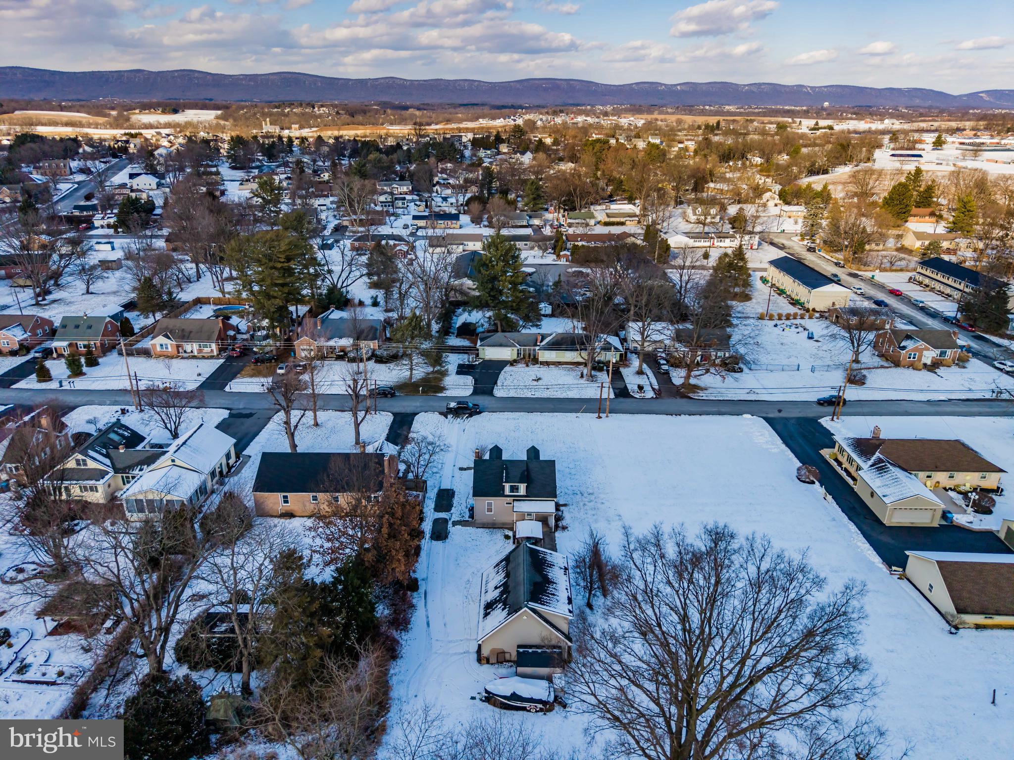 910 West Louther Street Carlisle, PA 17013 - Photo 34 of 39