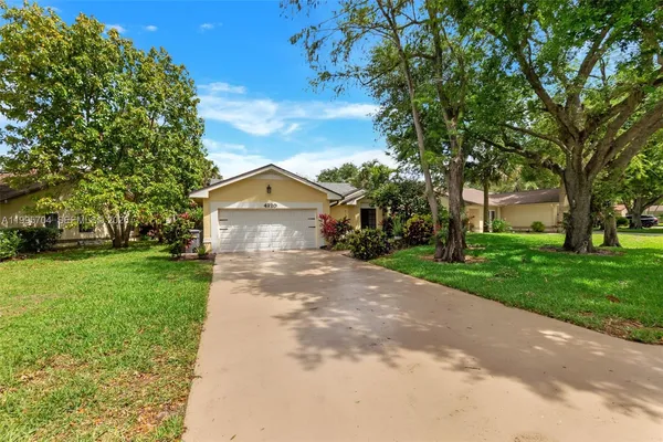 $3,400 | 4220 Grove Park Lane, Unit 1, Boynton Beach, FL 33436