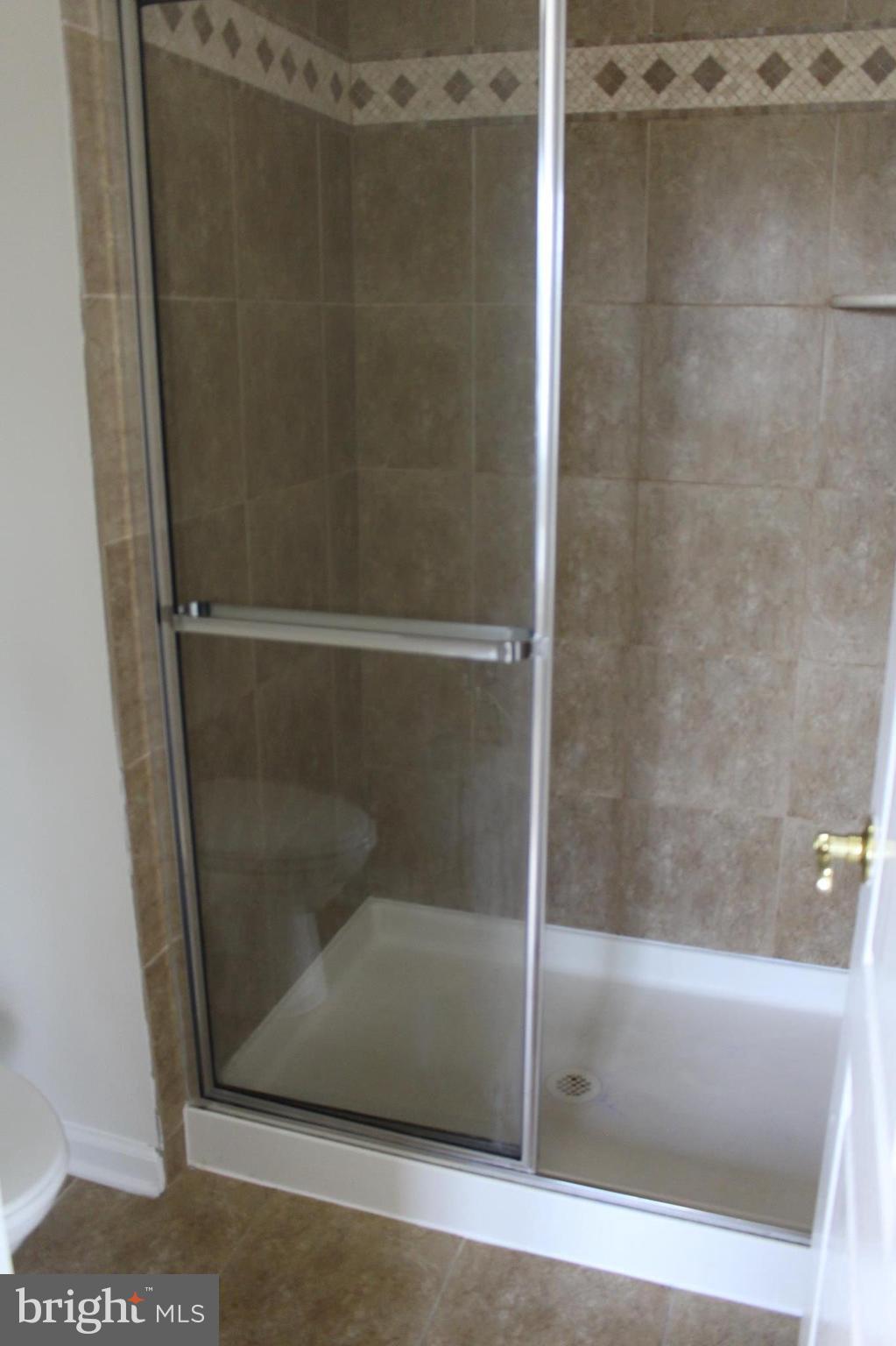 8104 Sport View Road Landover, MD 20785 - Photo 16 of 27 Bath (Master)