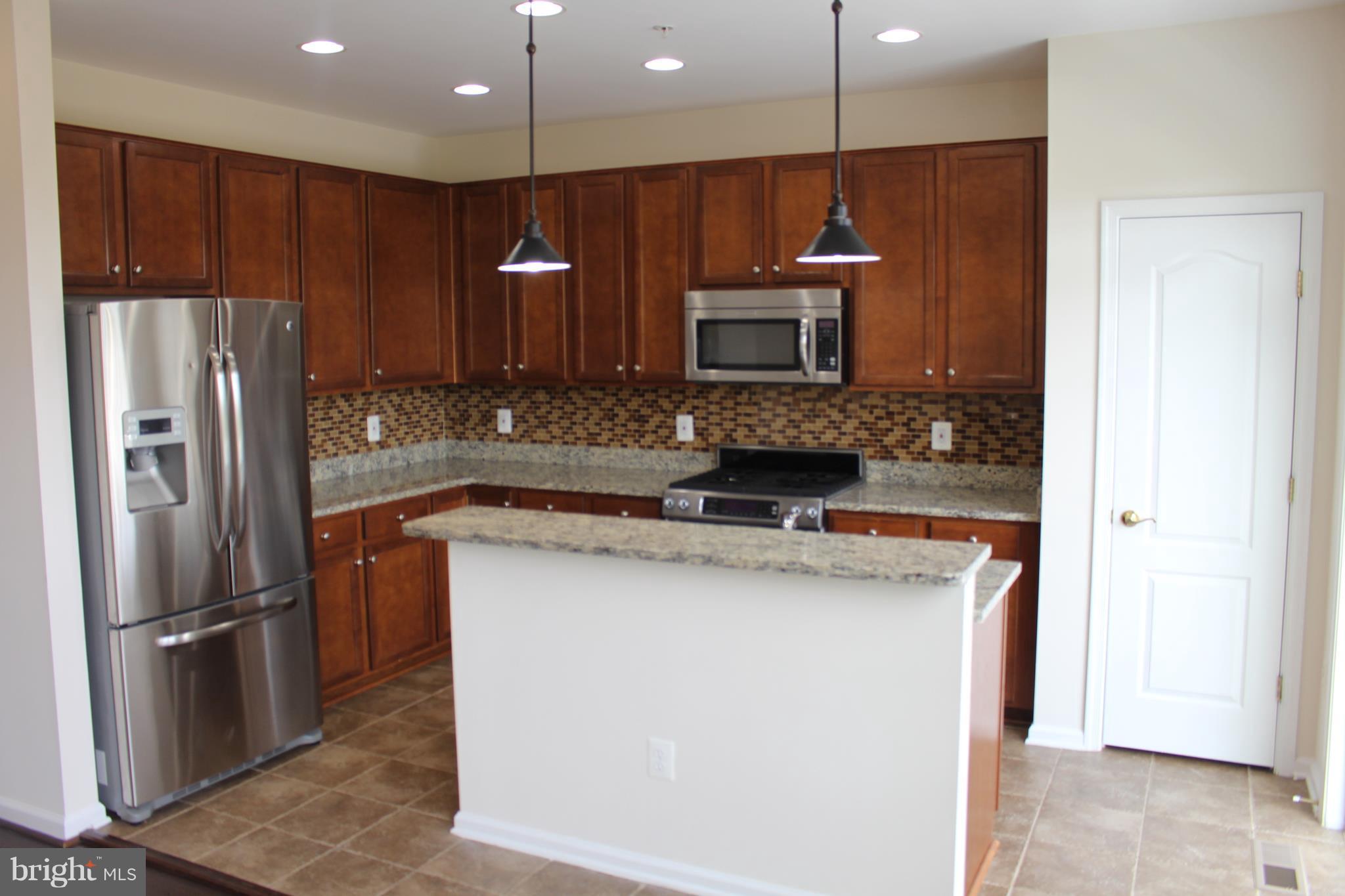8104 Sport View Road Landover, MD 20785 - Photo 4 of 27 Kitchen