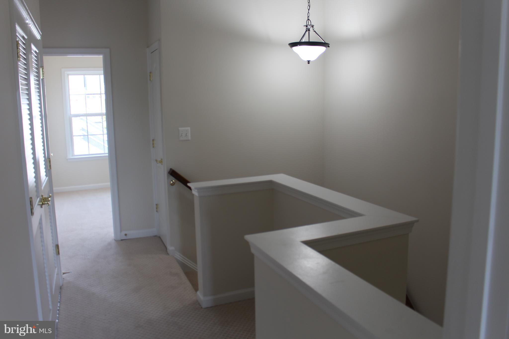 8104 Sport View Road Landover, MD 20785 - Photo 9 of 27 Interior (General)