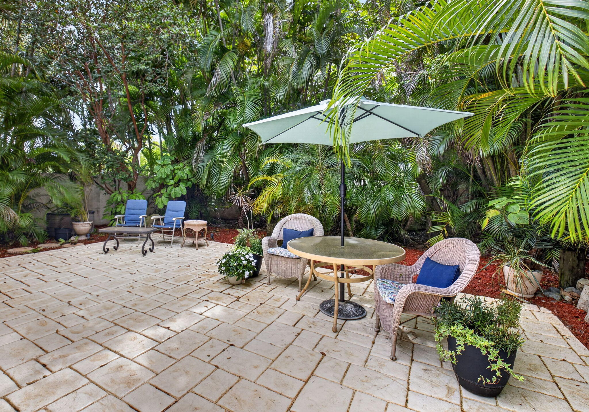 WELCOME TO 21700 CLUB VILLA TERRACE