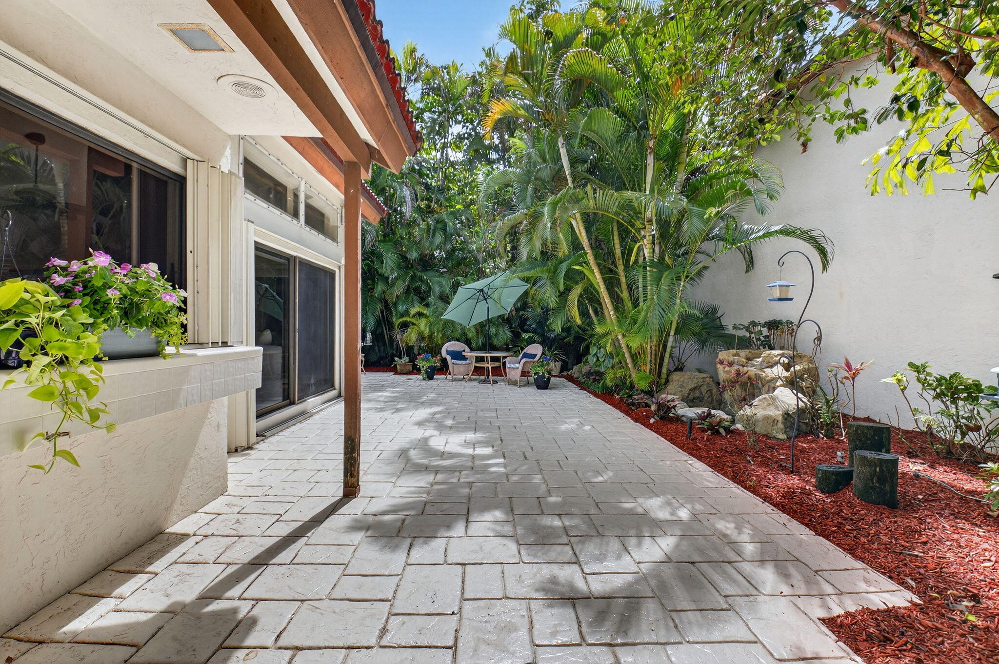 21700 Club Villa Terrace Boca Raton, FL 33433 - Photo 16 of 66 SPACIOUS PATIO