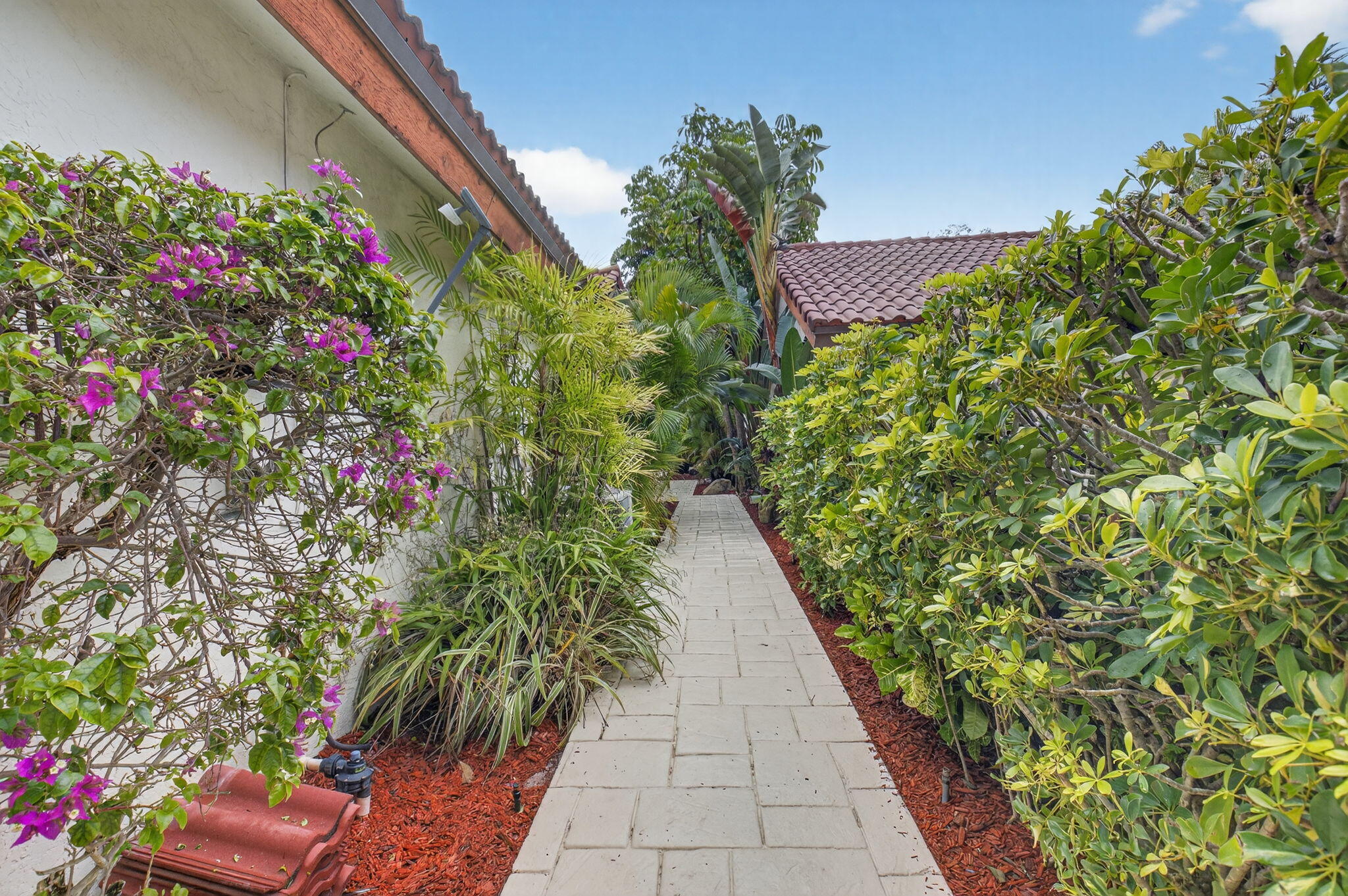 21700 Club Villa Terrace Boca Raton, FL 33433 - Photo 3 of 66 LUSHLY LANDSCAPED ENTRY