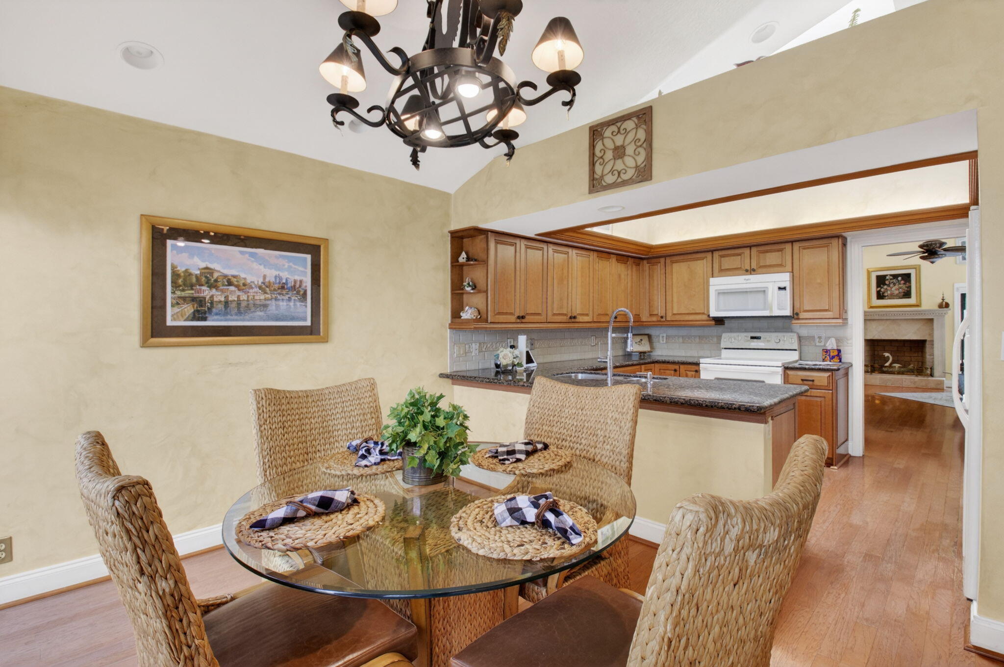 21700 Club Villa Terrace Boca Raton, FL 33433 - Photo 31 of 70 DINING AREA OPENS TO KITCHEN