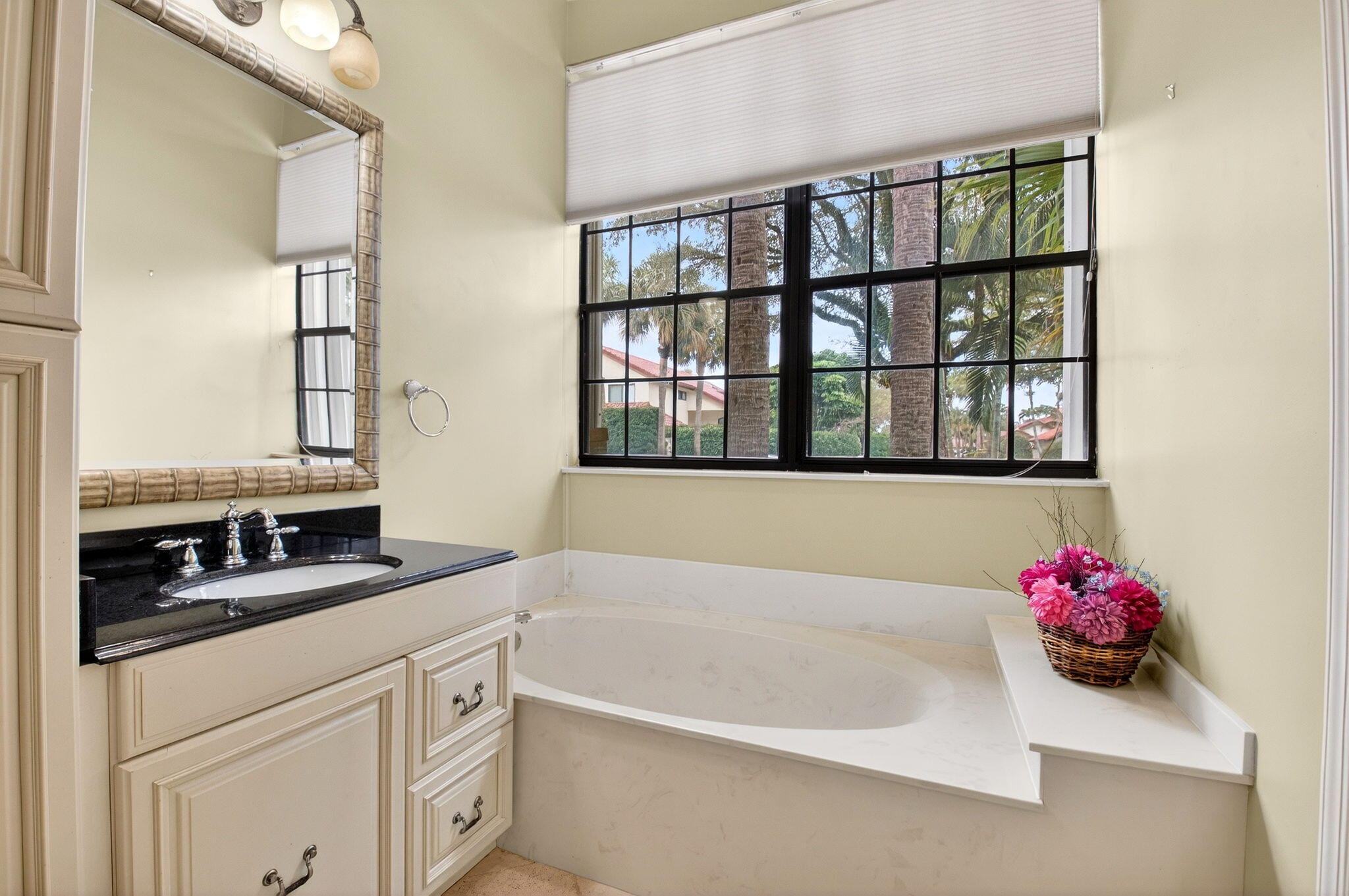 21700 Club Villa Terrace Boca Raton, FL 33433 - Photo 41 of 70 SOAKING TUB