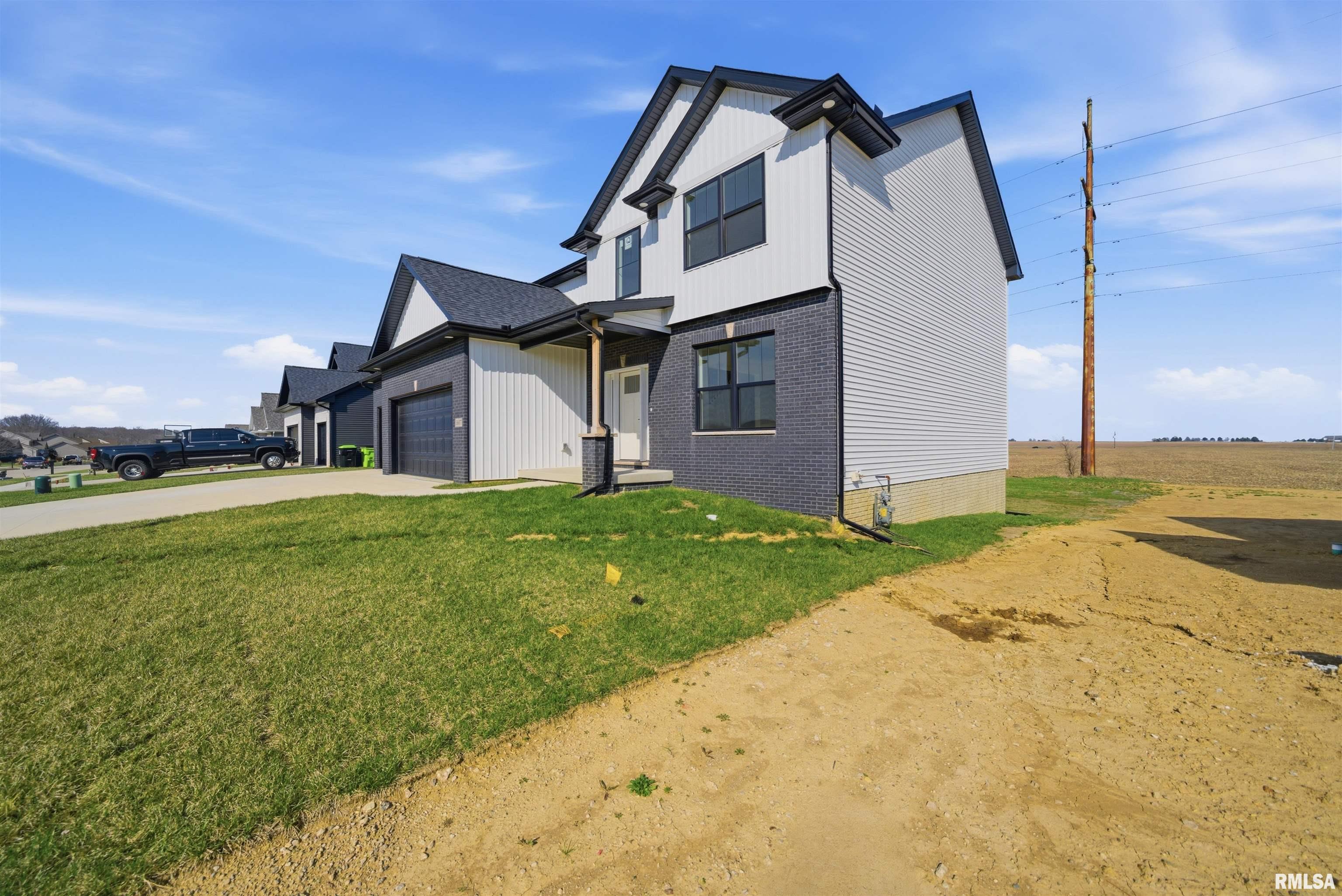 1617 Rustic Oak Drive Washington, IL 61571 - Photo 3 of 54