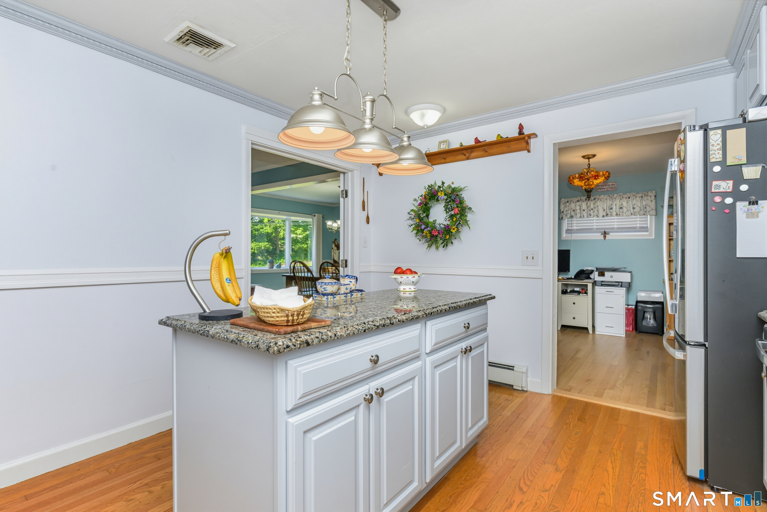 435 West Shepard Avenue Hamden, CT 06514 - Photo 12 of 37