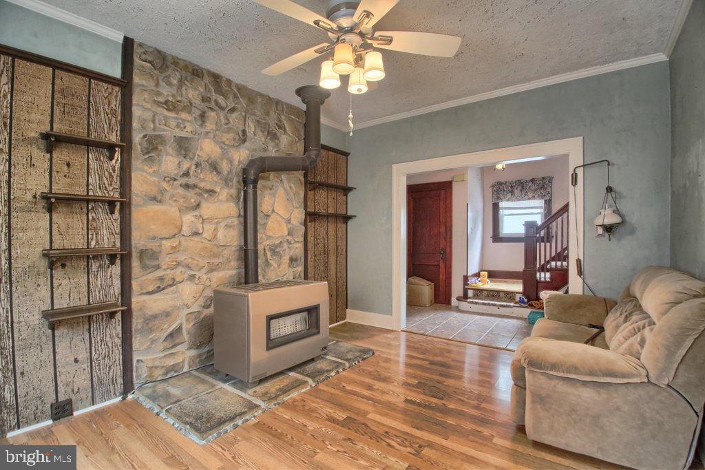 316 Pleasure Road Lancaster, PA 17601 - Photo 4 of 26 Gallery Image 4