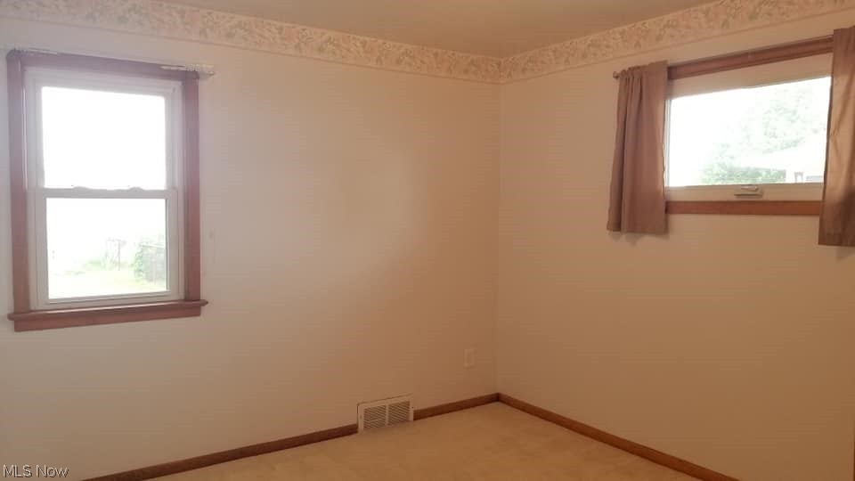 3400 Dentzler Road Parma, OH 44134 - Photo 23 of 35