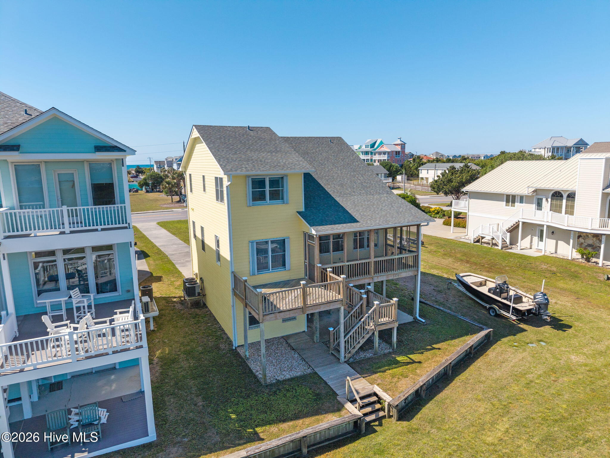 1711 East Fort Macon Road Atlantic Beach, NC 28512 - Photo 41 of 42 Extra storage yard