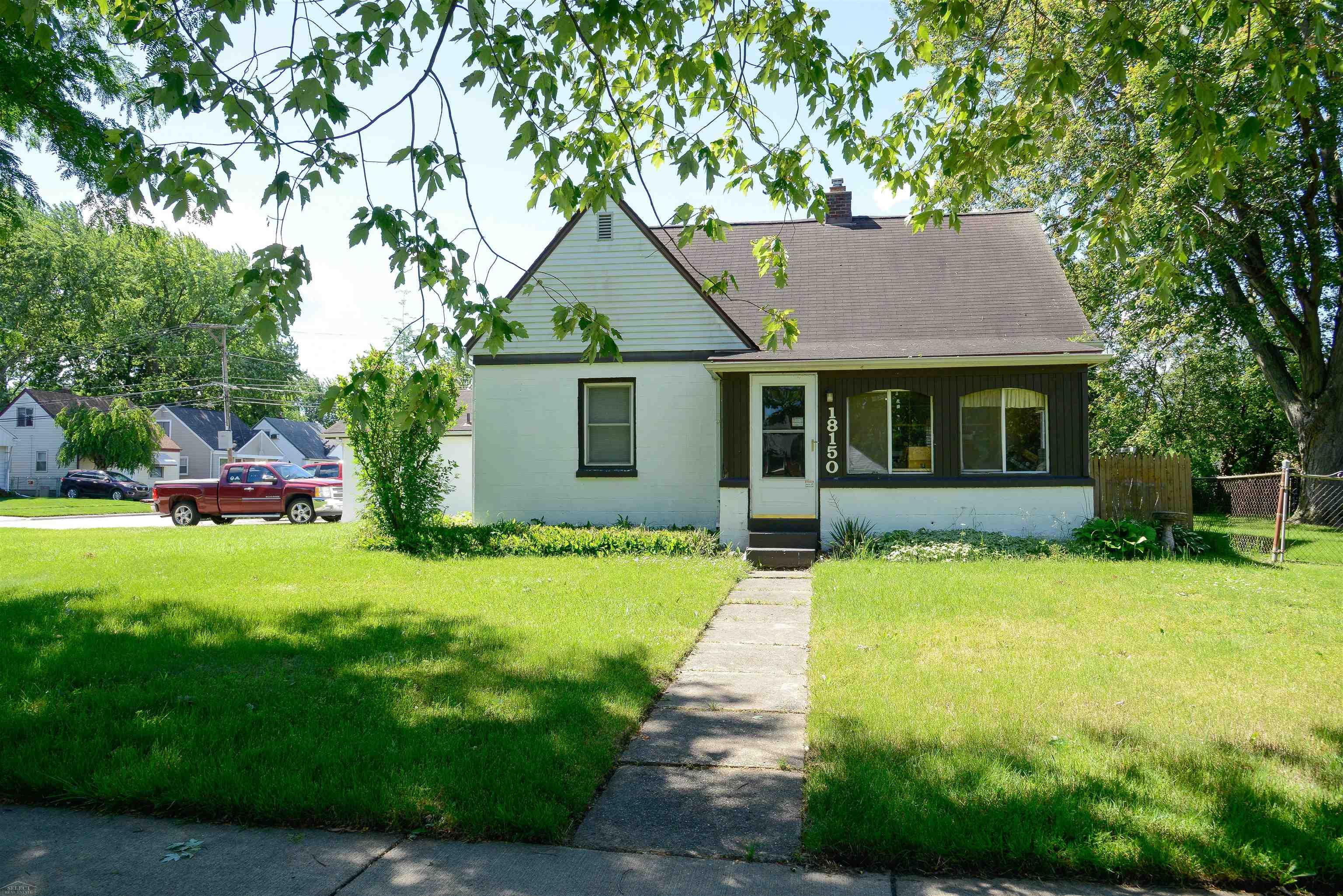 18150 Common Road Roseville, MI 48066 - Photo 1 of 49 Gallery Image 1