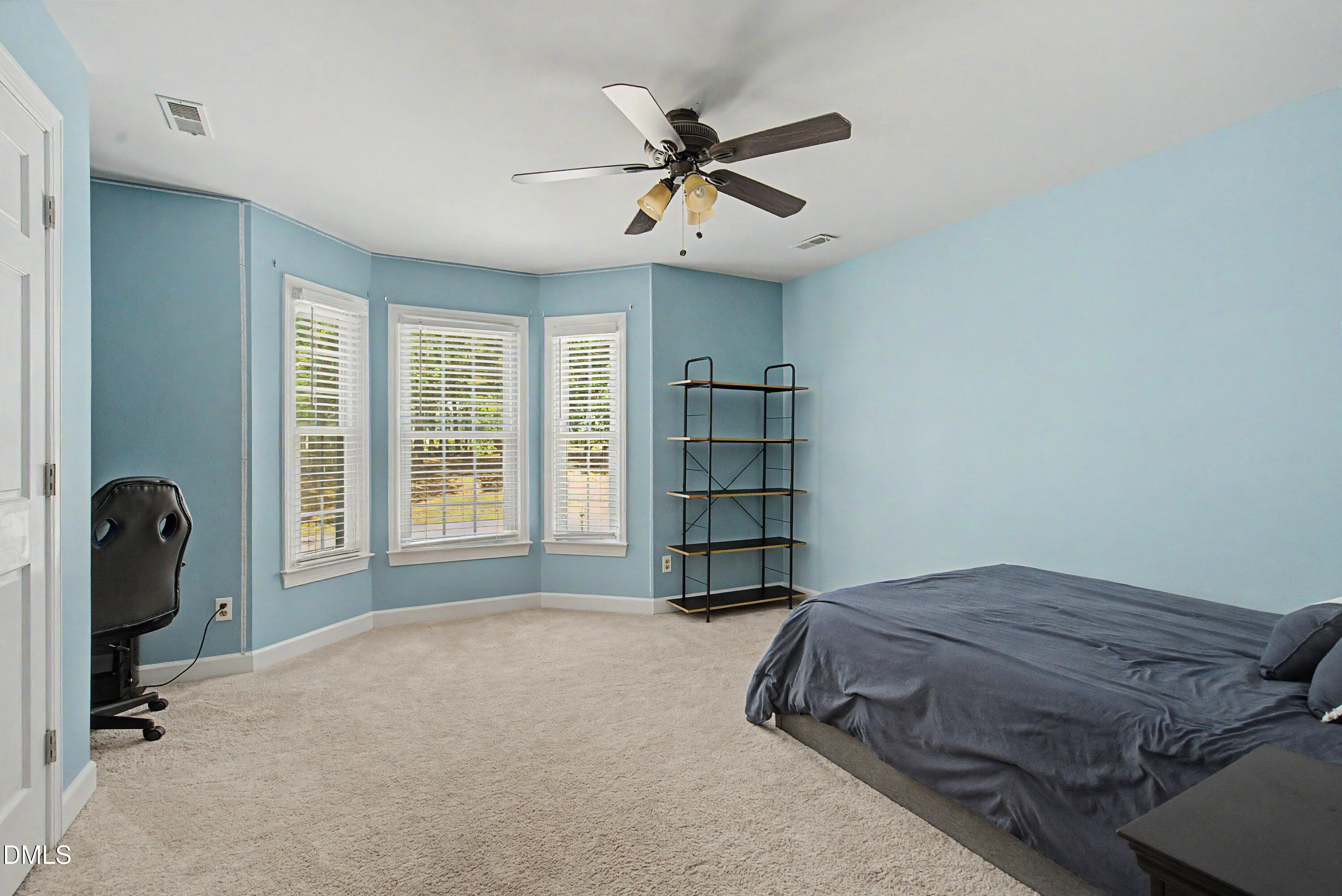 5517 North Hawthorne Way Raleigh, NC 27613 - Photo 24 of 84