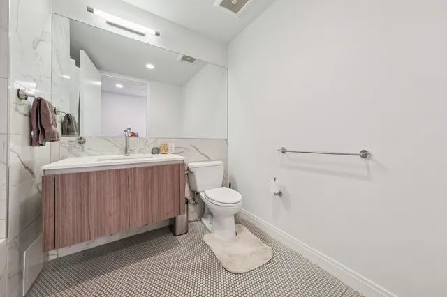 $1,399,999 | 160 1st Street, Unit 805, Jersey City, NJ 07302