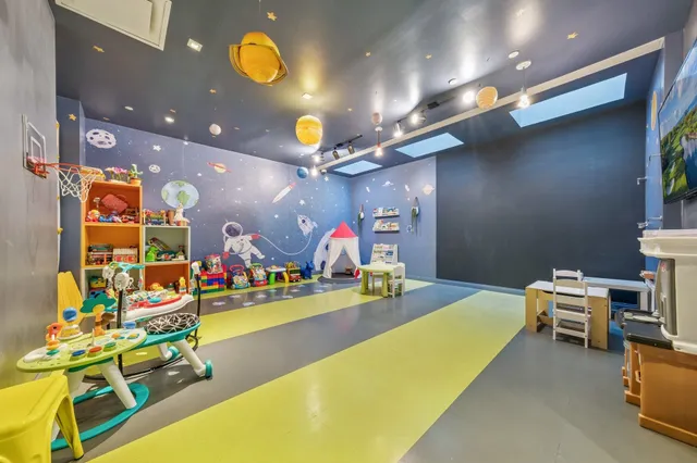 $1,399,999 | 160 1st Street, Unit 805, Jersey City, NJ 07302