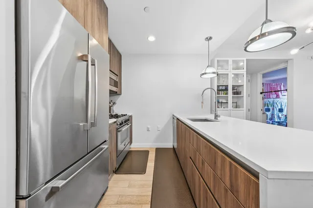 $1,399,999 | 160 1st Street, Unit 805, Jersey City, NJ 07302