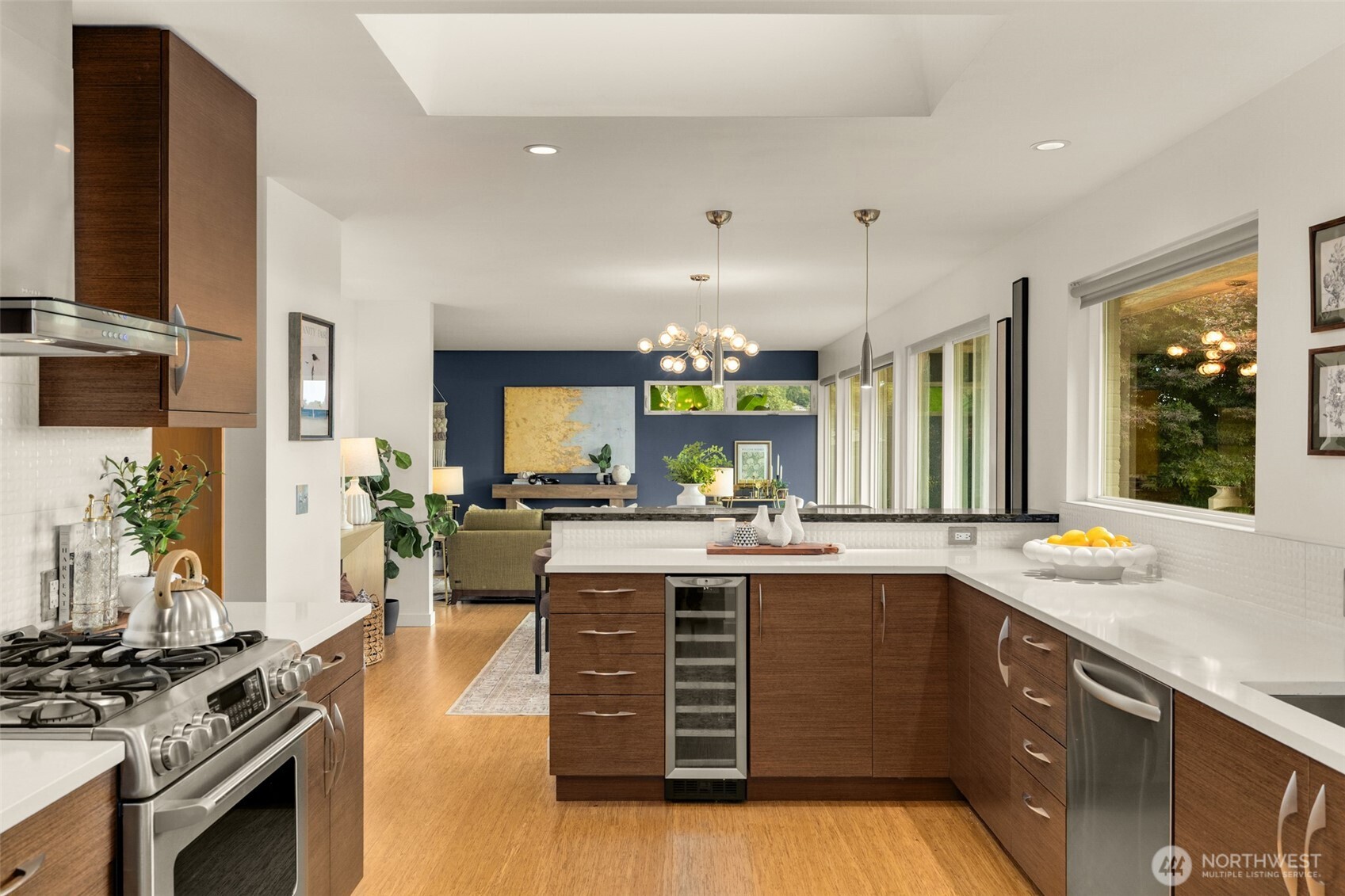 8731 Fauntlee Crest Southwest Seattle, WA 98136 - Photo 11 of 39