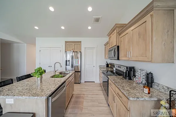 $389,000 | 5758 North Rammell Road, Idaho Falls, ID 83401
