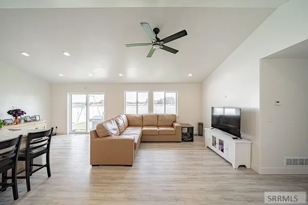 $389,000 | 5758 North Rammell Road, Idaho Falls, ID 83401