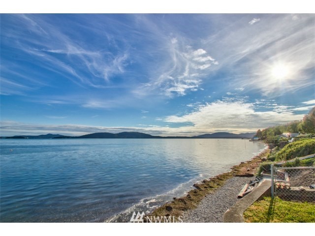 9674 Samish Island Road Bow, WA 98232 - Photo 2 of 25 Gallery Image 2