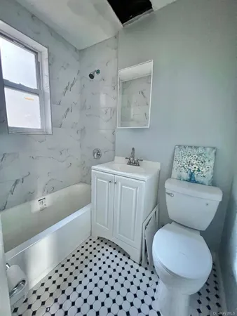 $2,495 | 81-36 Baxter Avenue, Unit 2 | Elmhurst