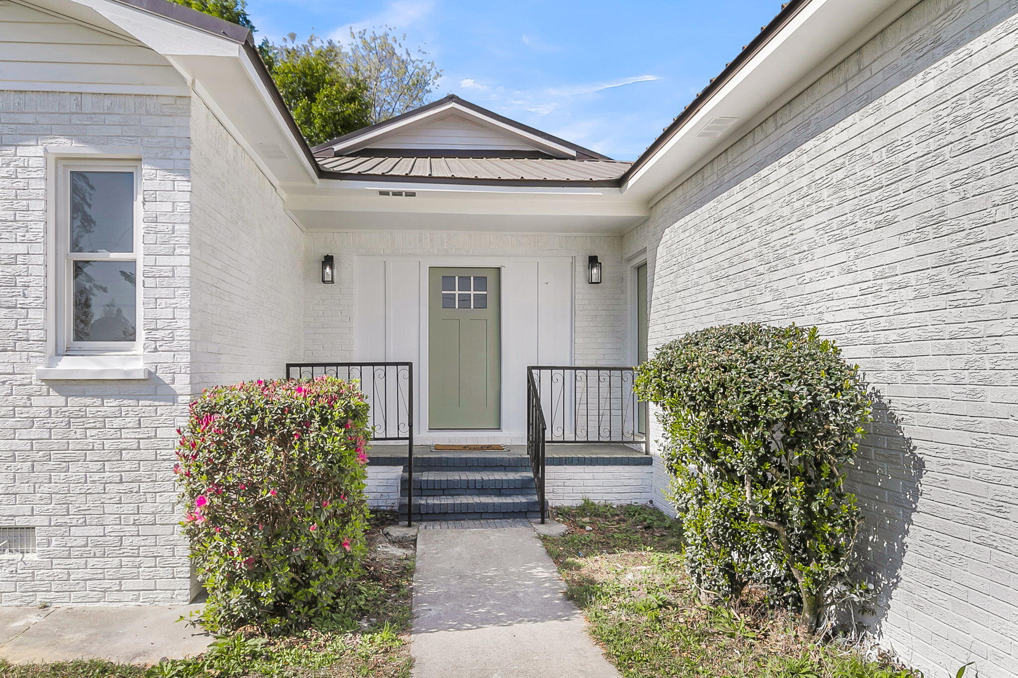 153 Davis Terrace St. George, SC 29477 - Photo 2 of 49 CREM - 153 Davis-5