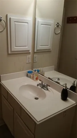 $2,500 | 15610 Copano Bay Drive, Sugar Land, TX 77498