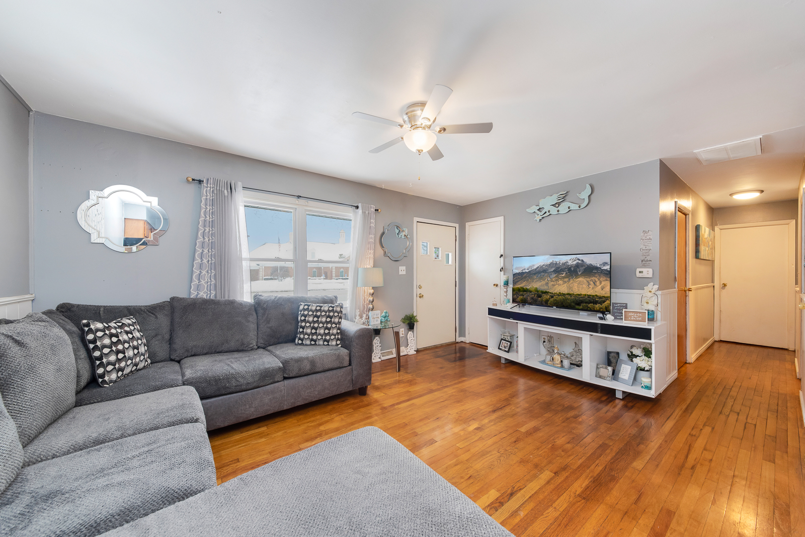 2317 Black Road Joliet, IL 60435 - Photo 3 of 15 Gallery Image 3