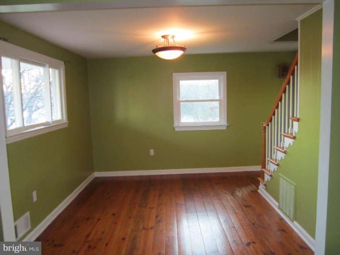 8368 Rocky Springs Road Frederick, MD 21702 - Photo 5 of 17 Dining Room