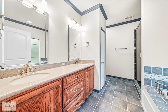 $890,900 | 767 Middleton Road, Stonewall, LA 71078