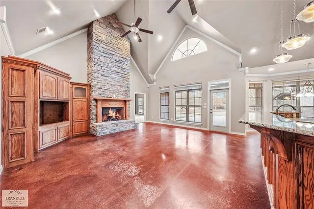 $890,900 | 767 Middleton Road, Stonewall, LA 71078