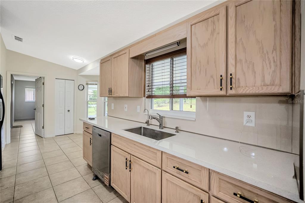 10452 Southwest 62nd Ter Road Ocala, FL 34476 - Photo 11 of 33 Gallery Image 11