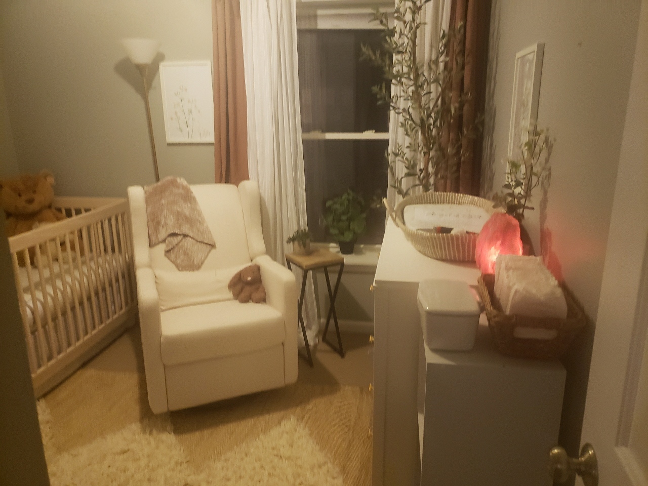 1750 West Rascher Avenue, Unit 2 Chicago, IL 60640 - Photo 11 of 12 a bedroom with furniture and a window