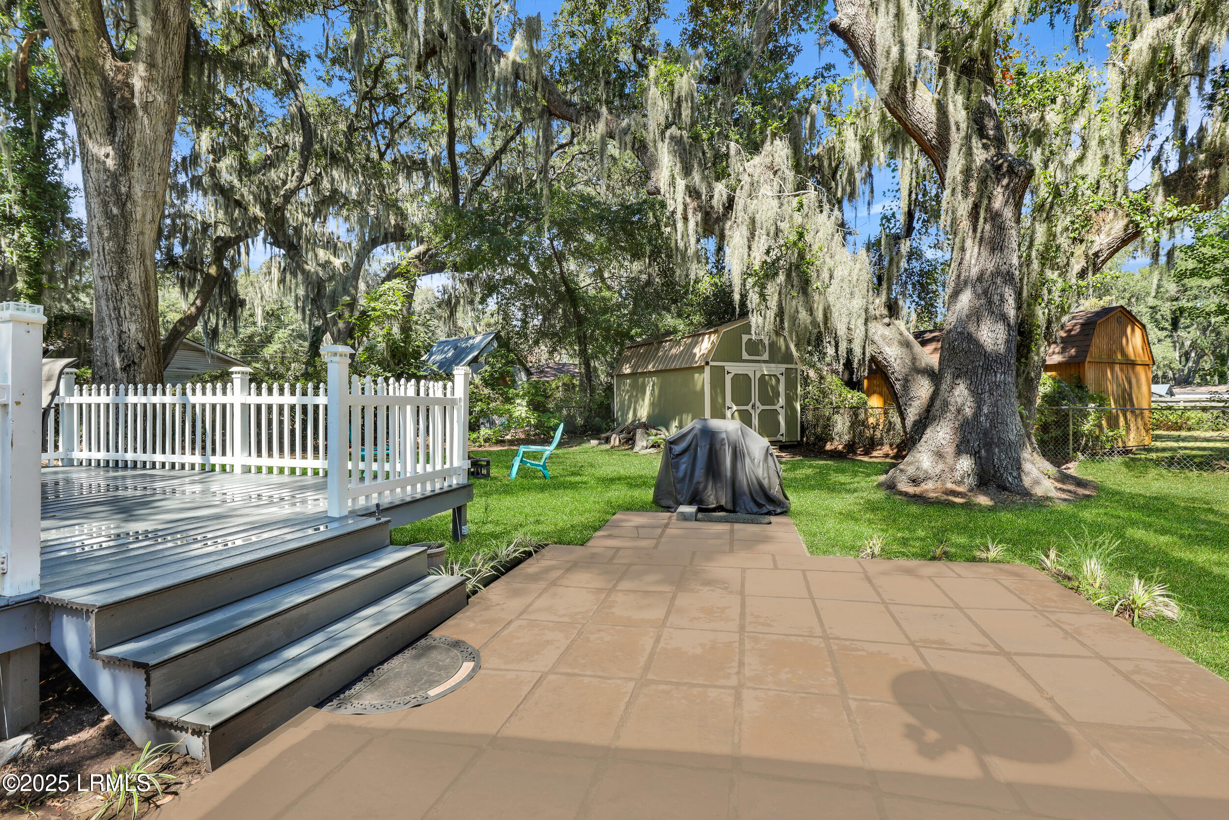 1704 Camellia Road Beaufort, SC 29902 - Photo 31 of 36 Indoor/Outdoor Living