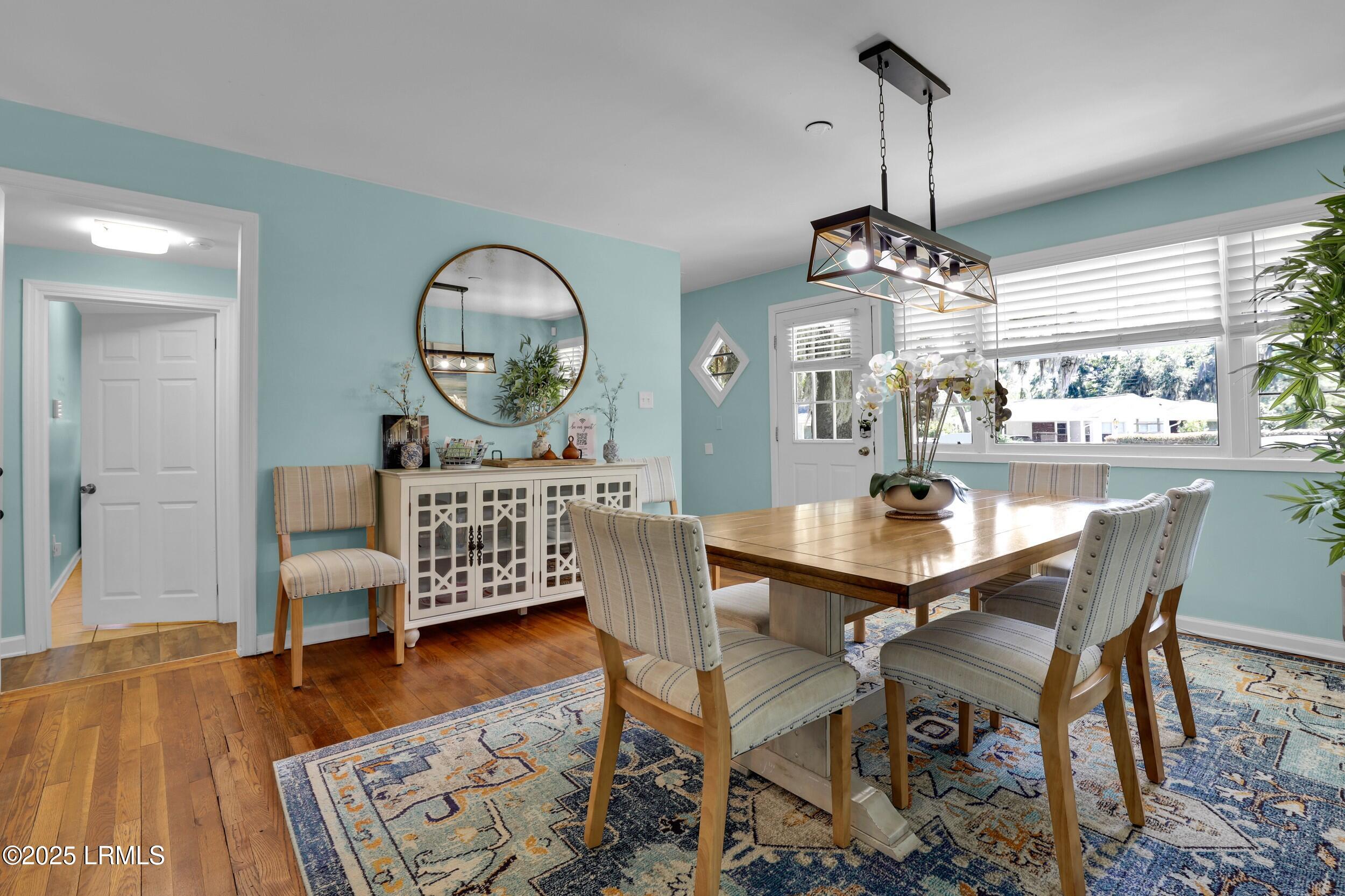 1704 Camellia Road Beaufort, SC 29902 - Photo 7 of 36 Entertain Friends and Family