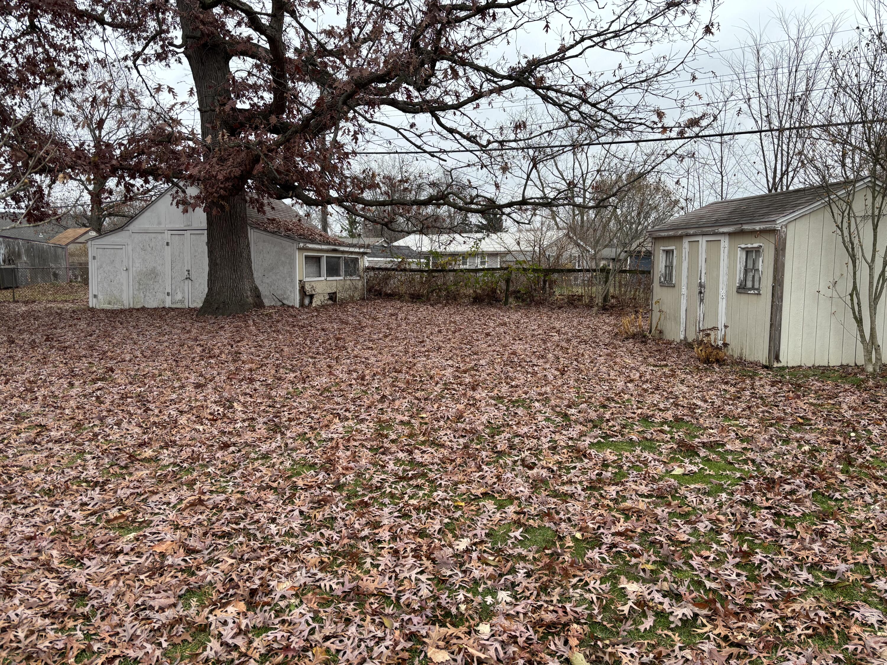 709 Governor Road Valparaiso, IN 46385 - Photo 3 of 19 3000x2250