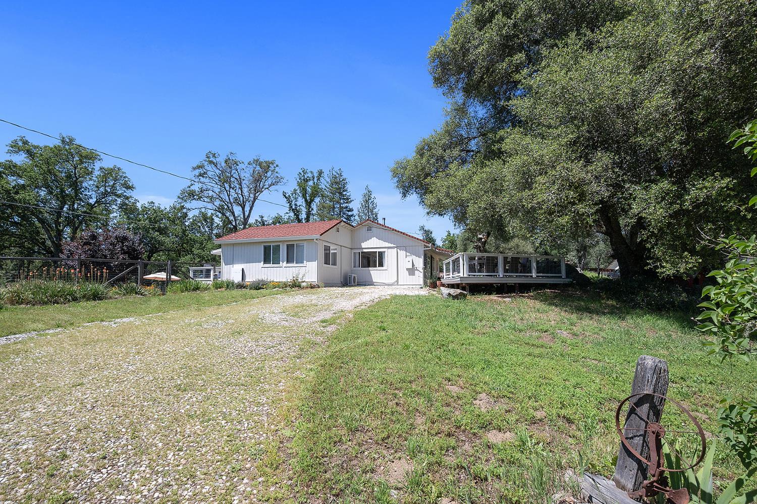 3095 Cedar Creek Road Somerset, CA 95684 - Photo 3 of 42