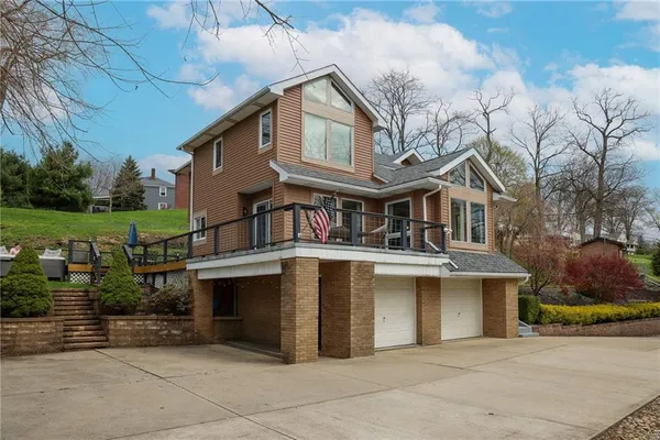 $450,000 | 512 Argonne Boulevard, Ellwood City, PA 16117