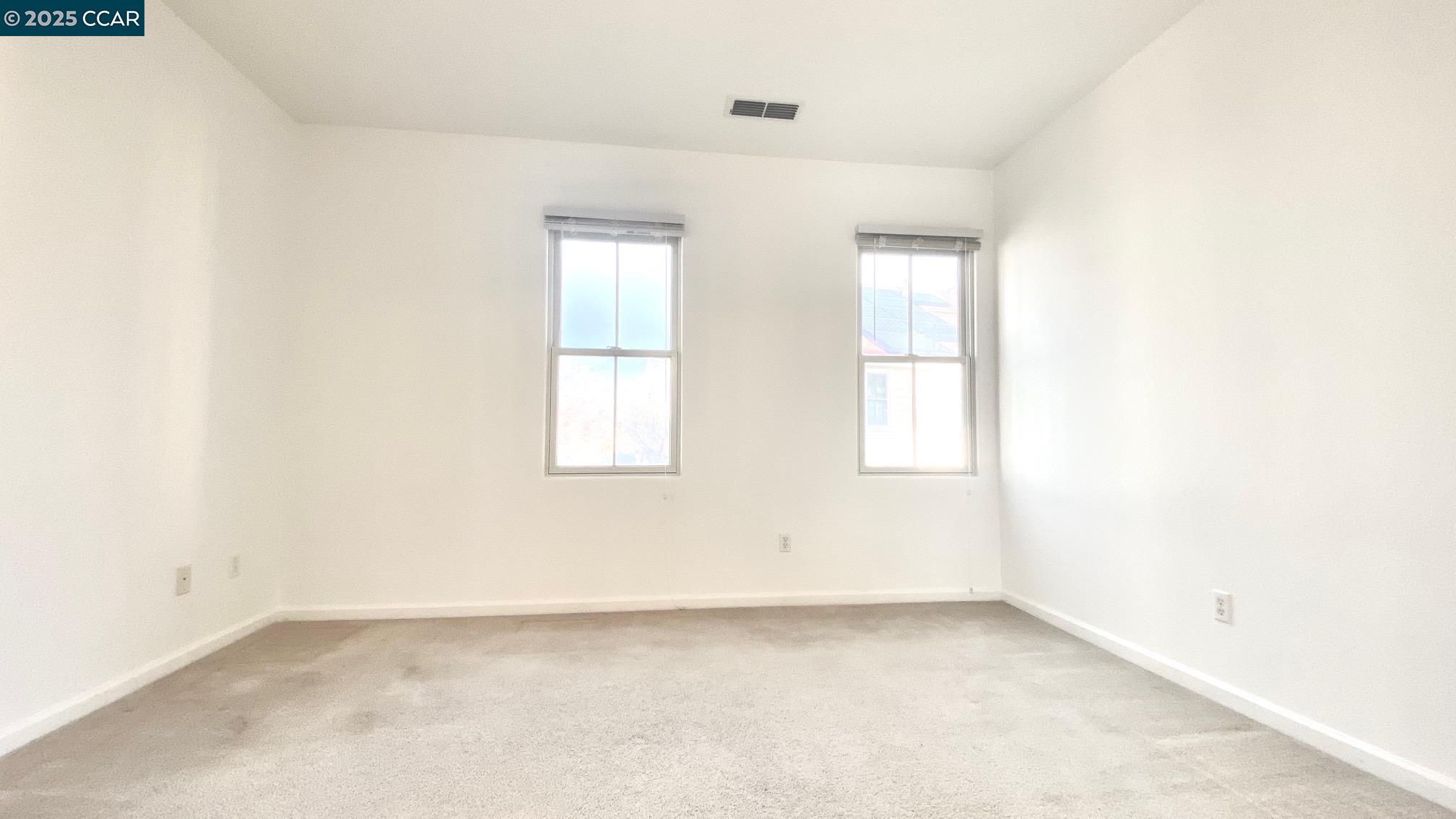 1027 Main Street, Unit B Hercules, CA 94547 - Photo 29 of 39 a view of a window in a room