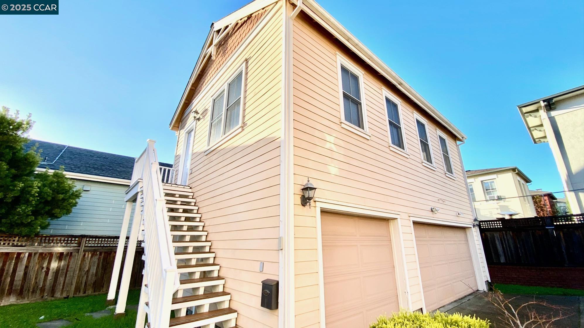 1027 Main Street, Unit B Hercules, CA 94547 - Photo 3 of 39 a view of a large building