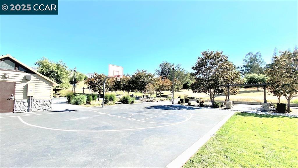 1027 Main Street, Unit B Hercules, CA 94547 - Photo 38 of 39 a view of a playground with basketball court