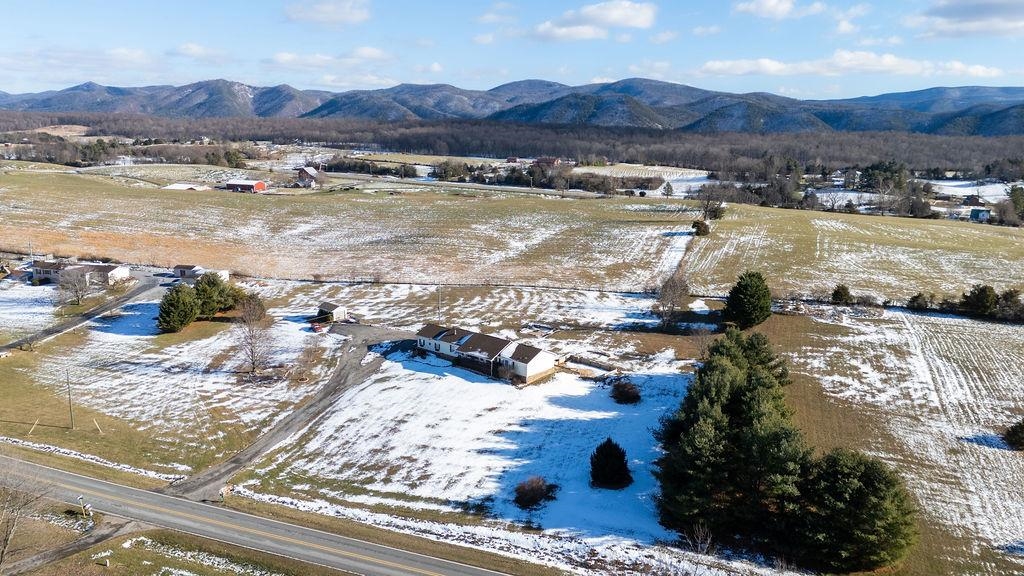 264 Steeles Fort Road Raphine, VA 24472 - Photo 43 of 50 a view of a city with lake