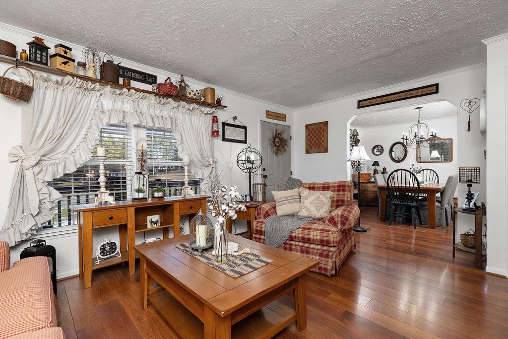 264 Steeles Fort Road Raphine, VA 24472 - Photo 10 of 50 a living room with furniture and wooden floor