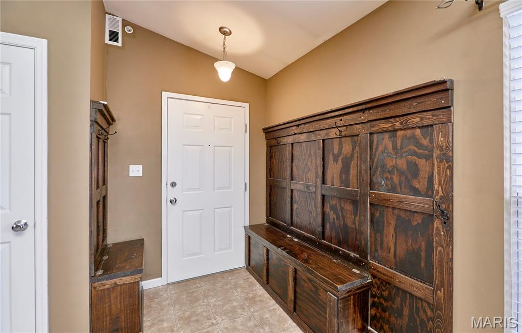 3624 Capri Way St. Peters, MO 63304 - Photo 3 of 27