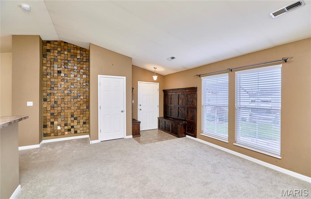 3624 Capri Way St. Peters, MO 63304 - Photo 4 of 27