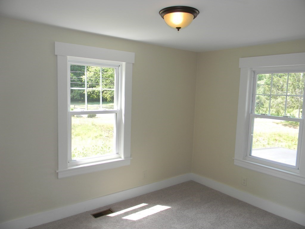 585 Partridgeville Road Athol, MA 01331 - Photo 10 of 27