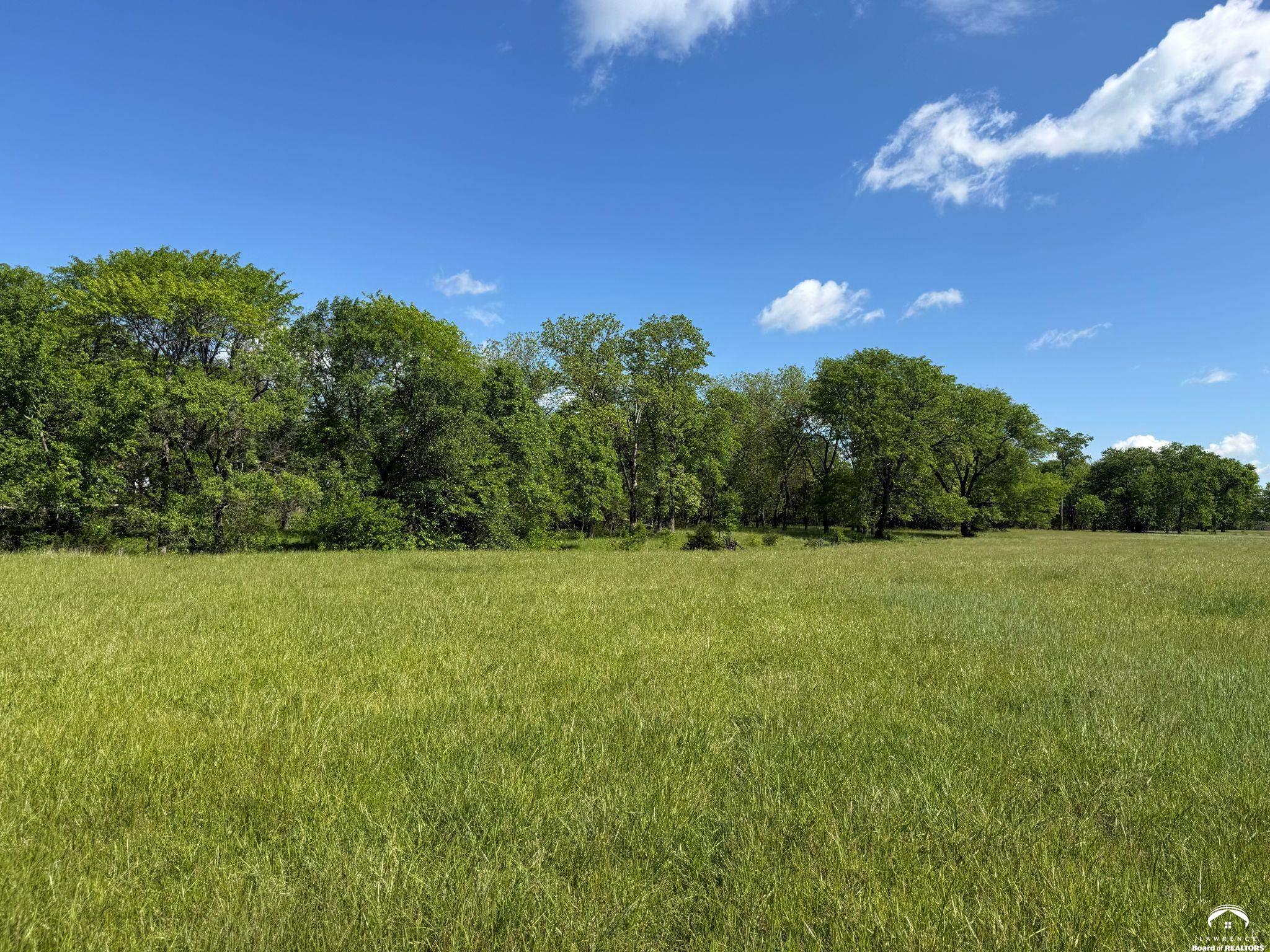 905 North 100th Road Baldwin City, KS 66006 - Photo 15 of 23