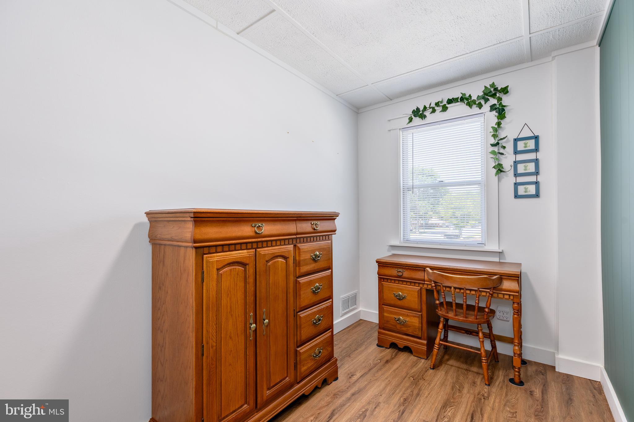 1654 Manor Road Baltimore, MD 21222 - Photo 19 of 43