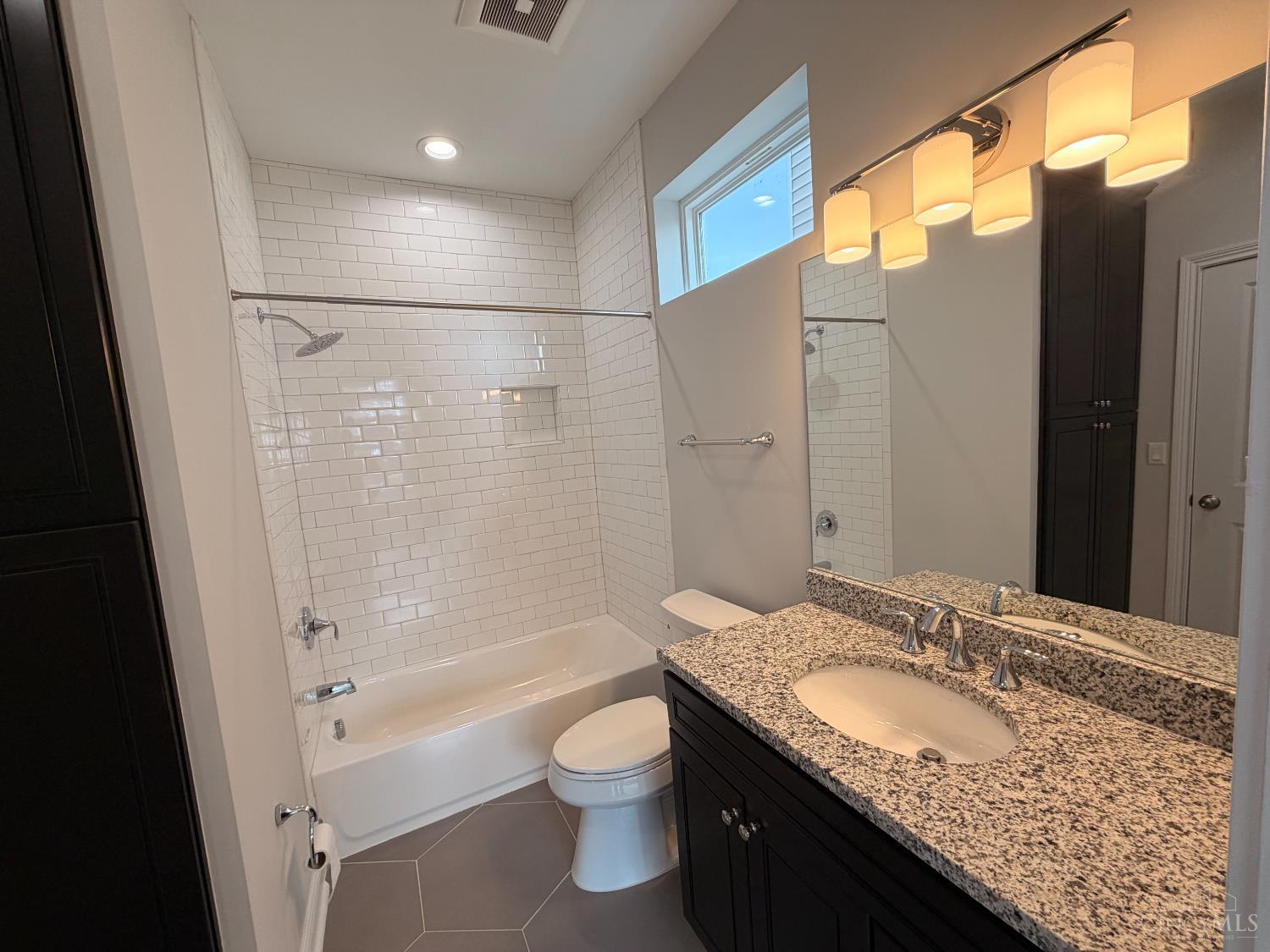 540 Slack Street Cincinnati, OH 45202 - Photo 17 of 36